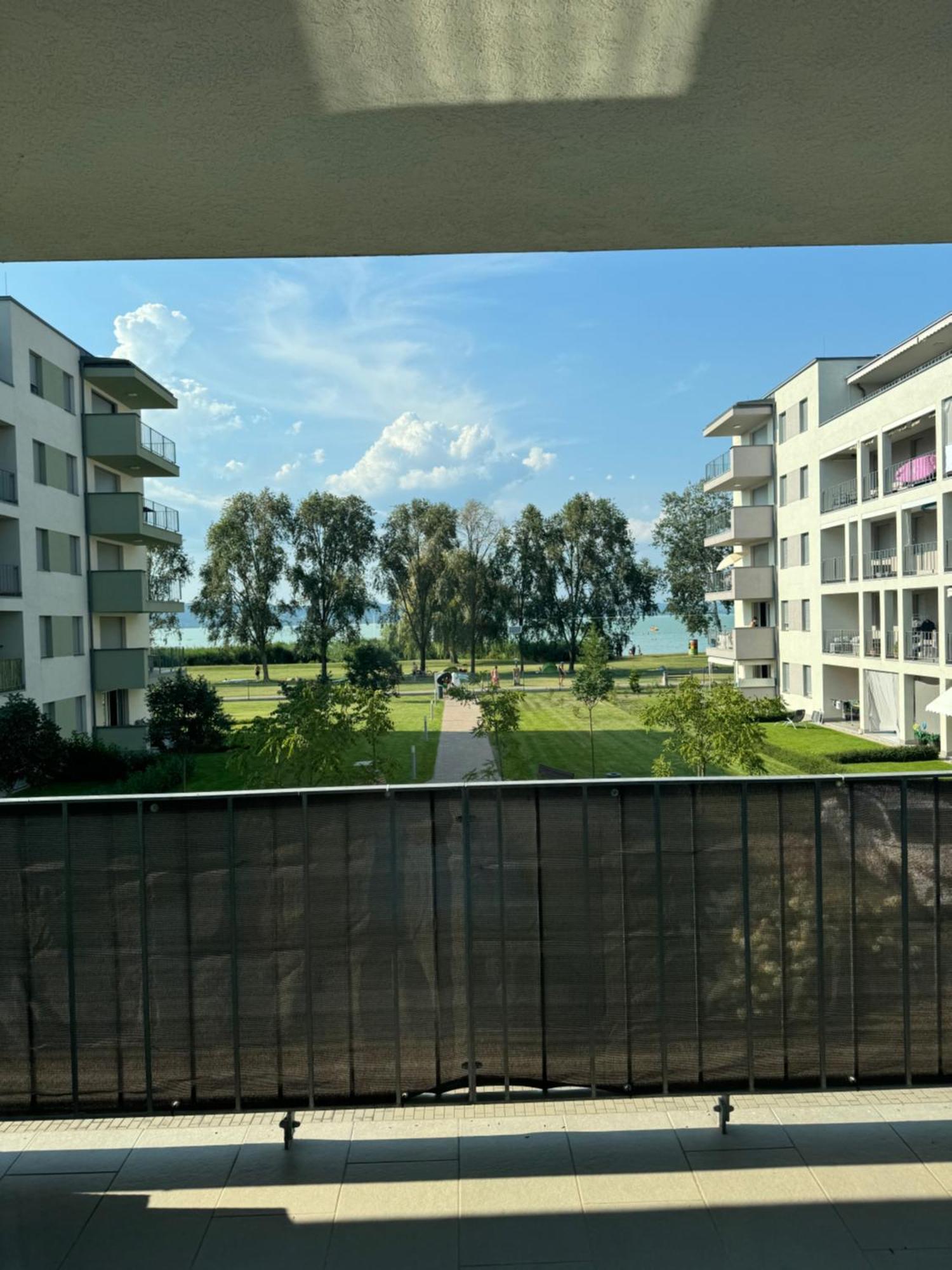 Lelle Resort Apartman Balatonlelle Exterior photo